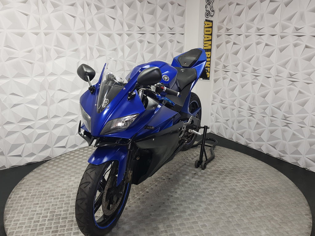 2014 YAMAHA YZF R125