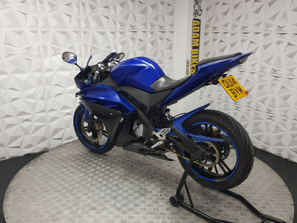 2014 YAMAHA YZF R125