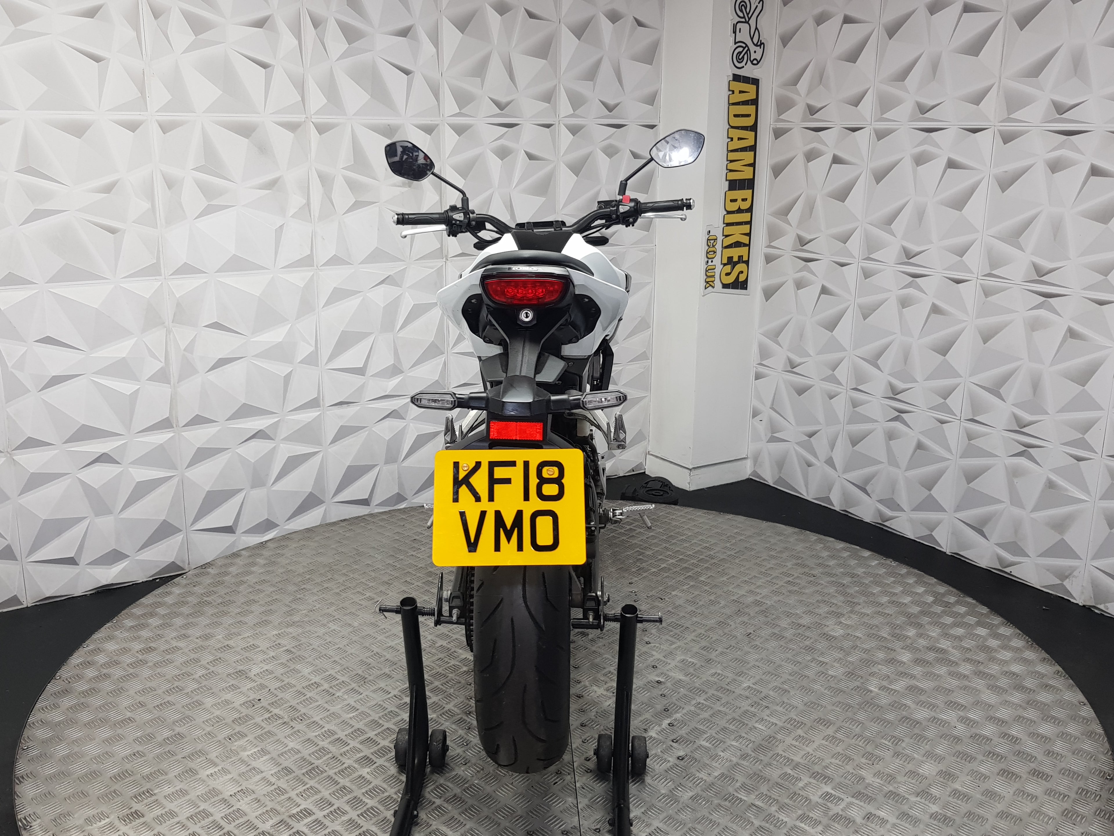 2018 HONDA CB125R