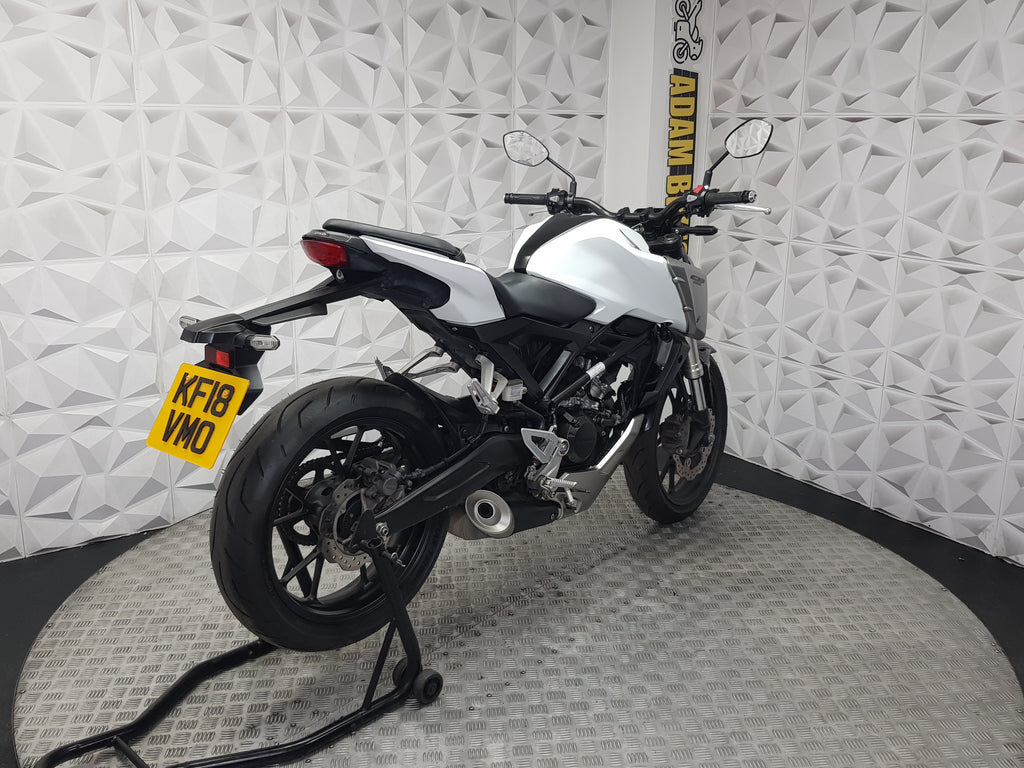 2018 HONDA CB125R
