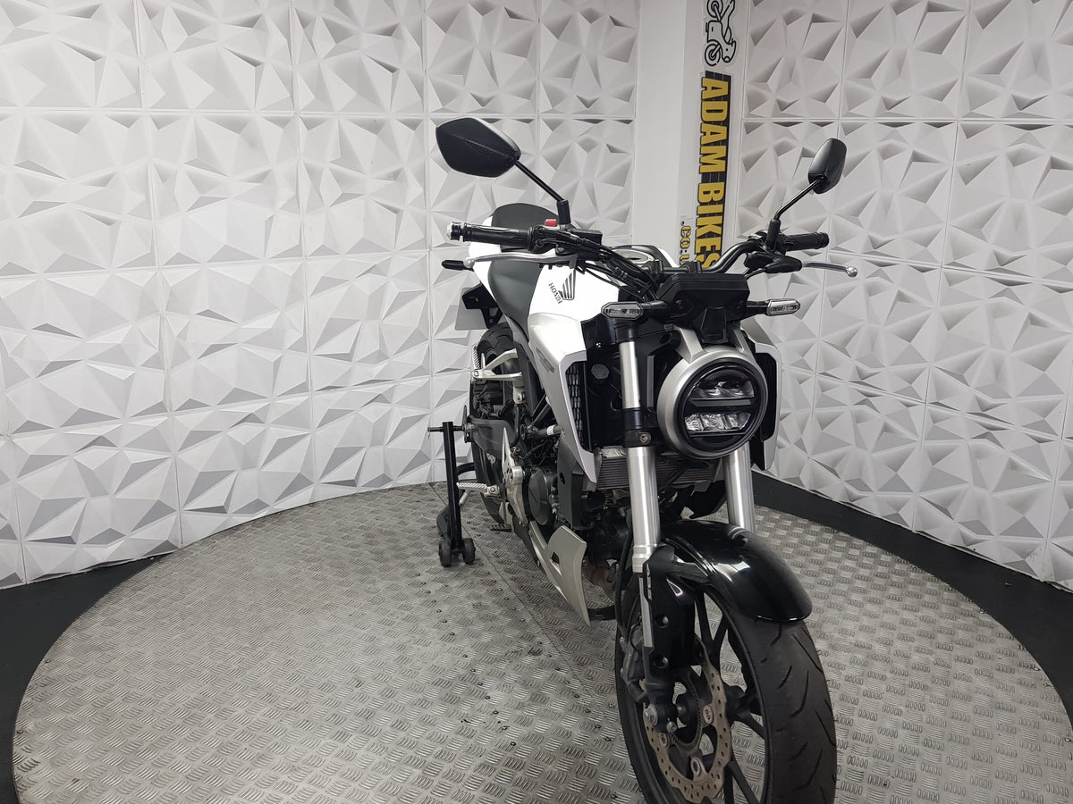 2018 HONDA CB125R