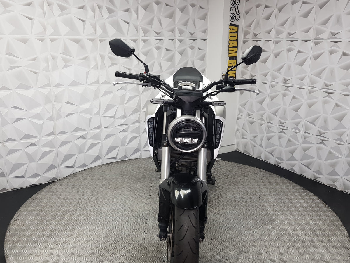 2018 HONDA CB125R