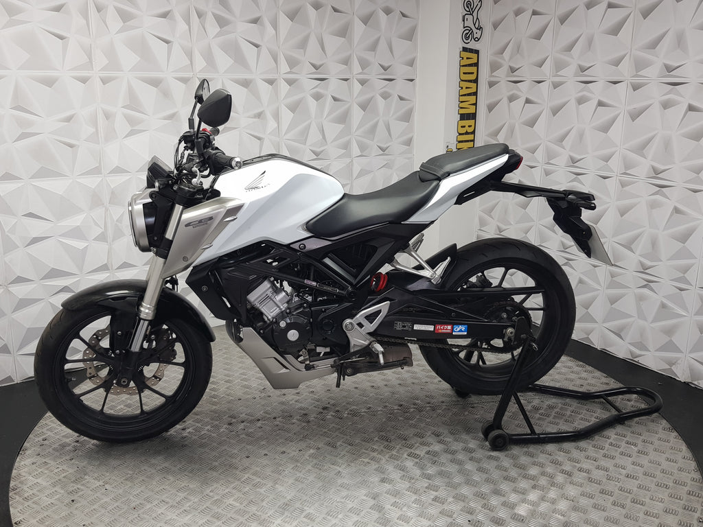2018 HONDA CB125R