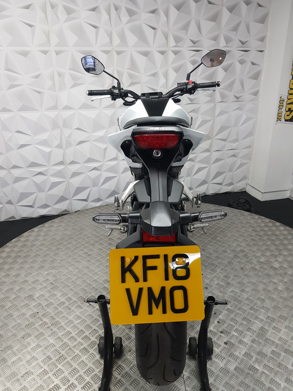 2018 HONDA CB125R