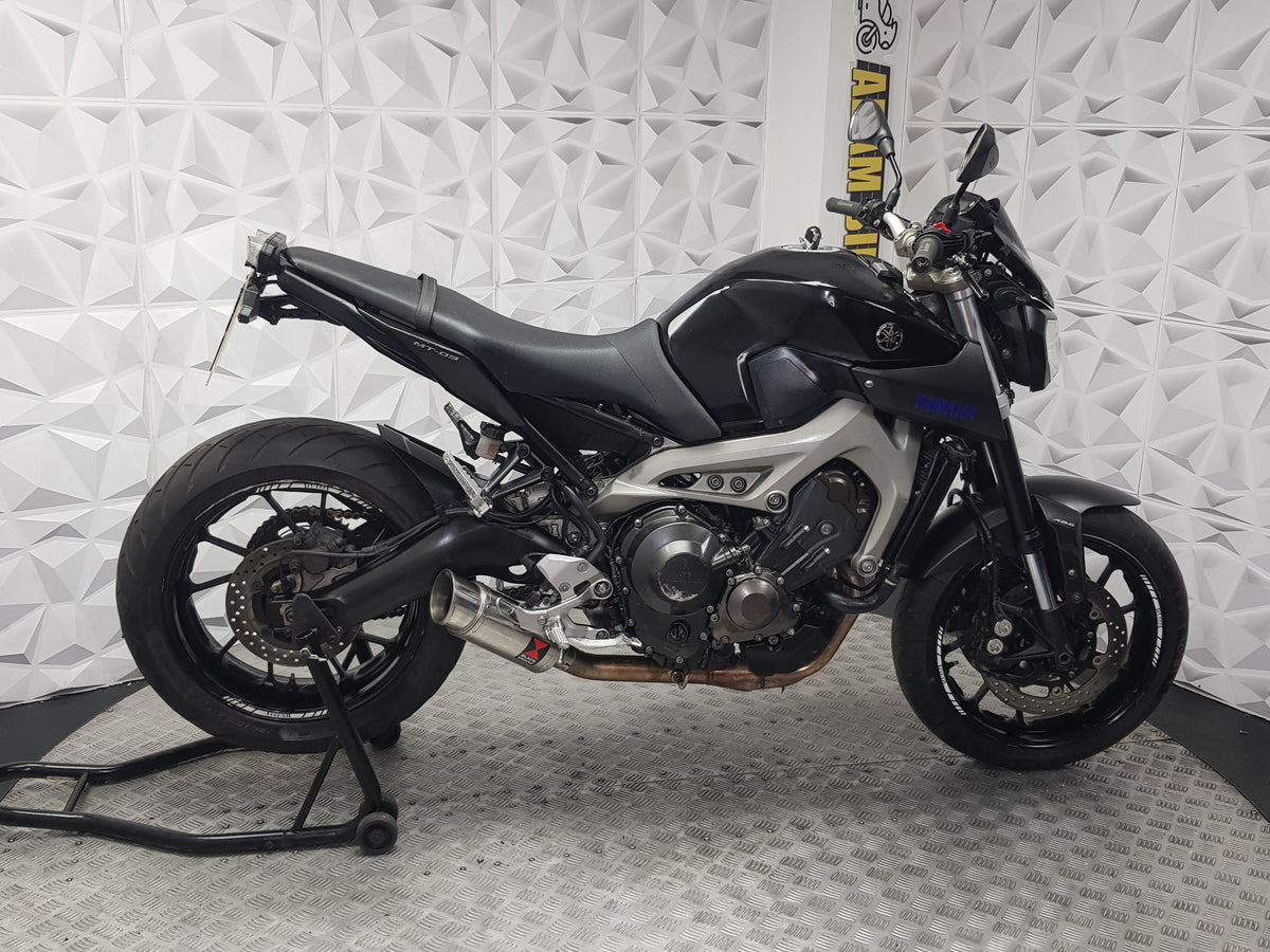 2015 YAMAHA MT09