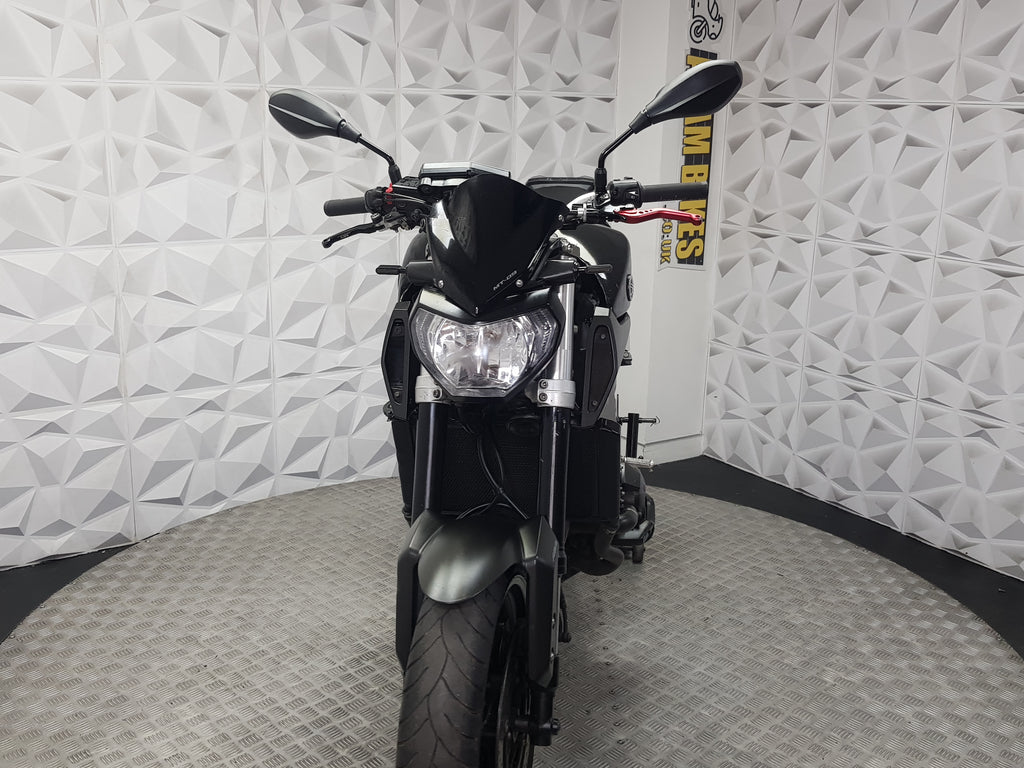 2015 YAMAHA MT09
