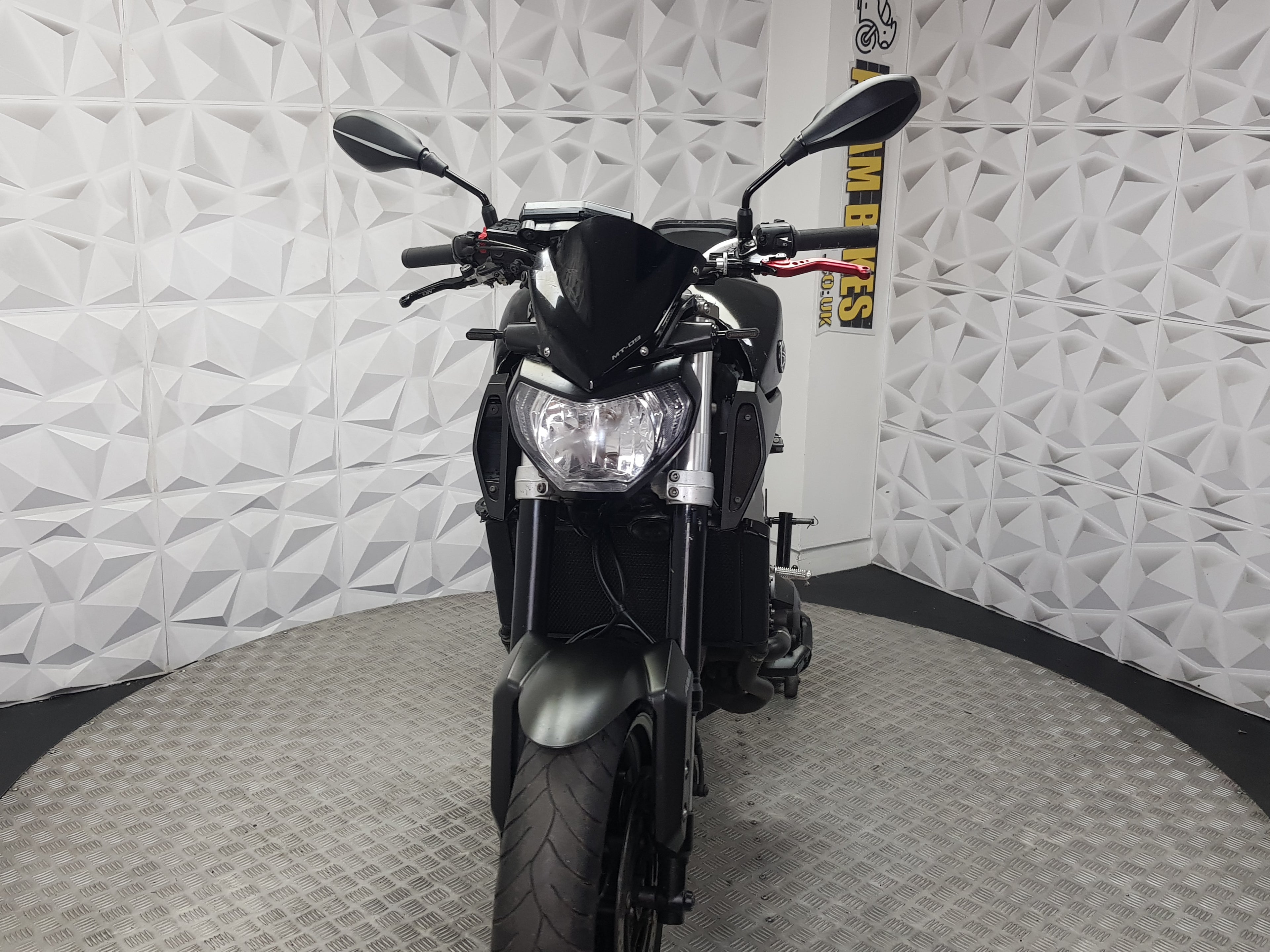 2015 YAMAHA MT09
