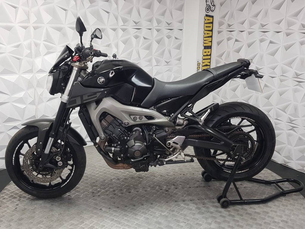 2015 YAMAHA MT09