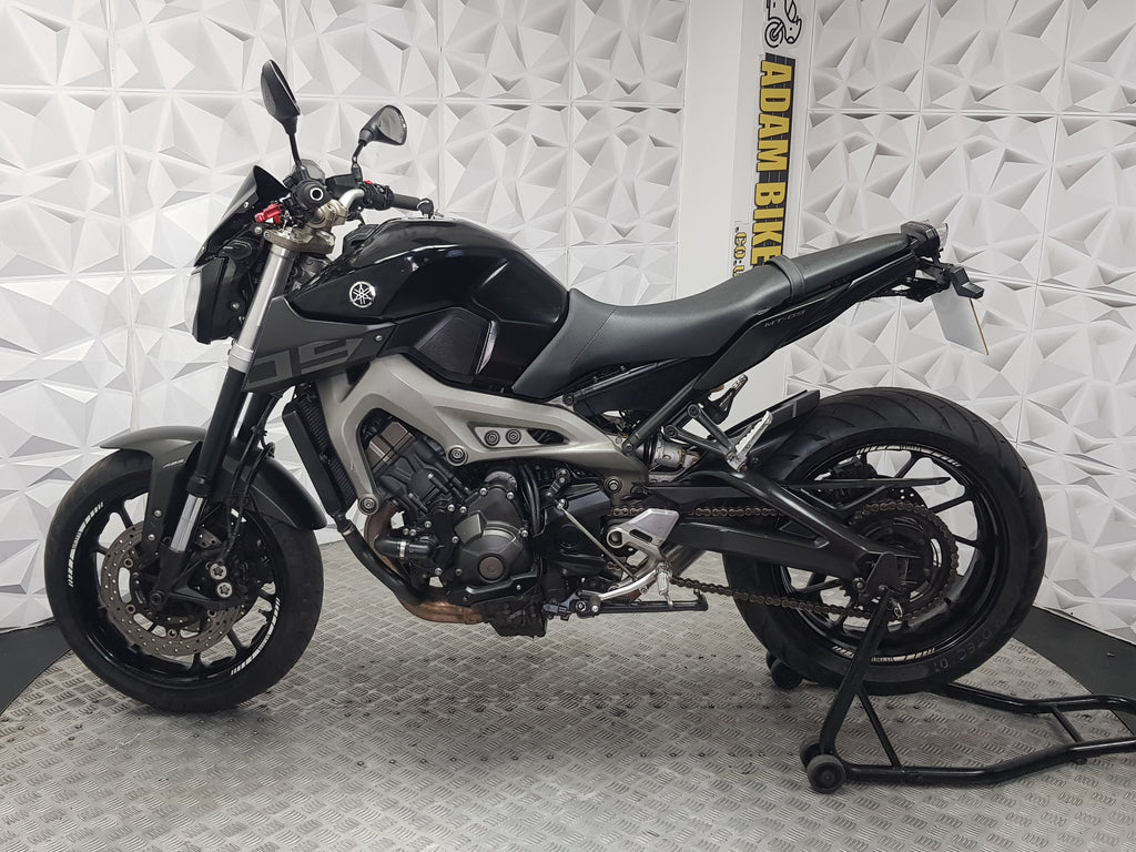 2015 YAMAHA MT09