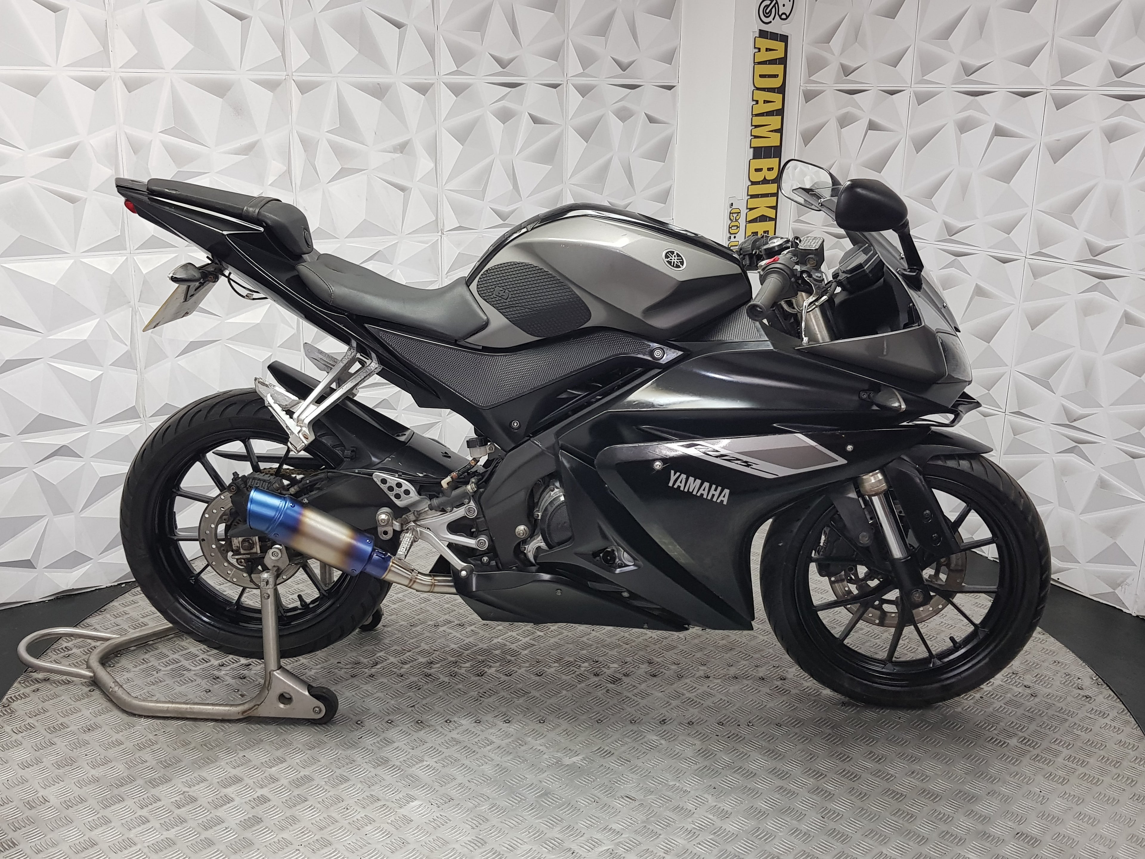 2016 YAMAHA YZF R125