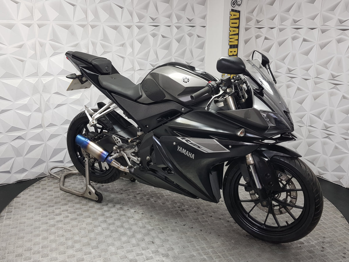 2016 YAMAHA YZF R125