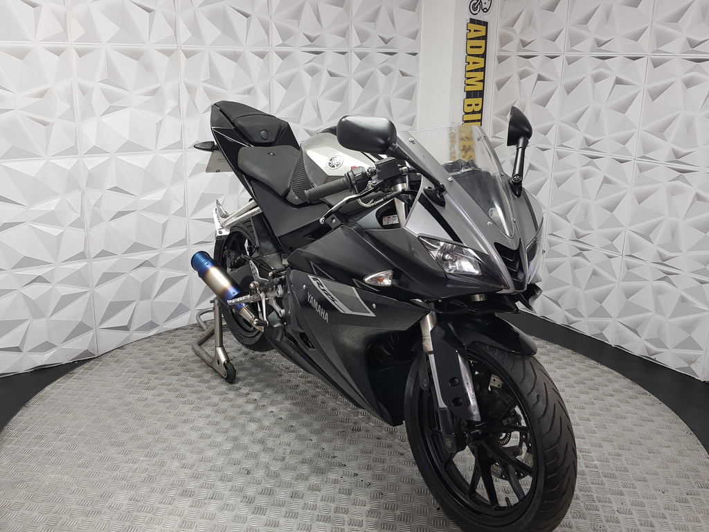 2016 YAMAHA YZF R125