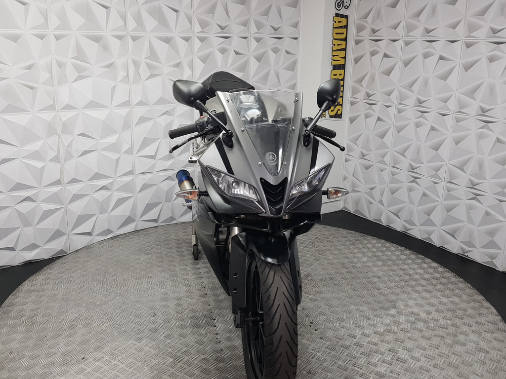 2016 YAMAHA YZF R125