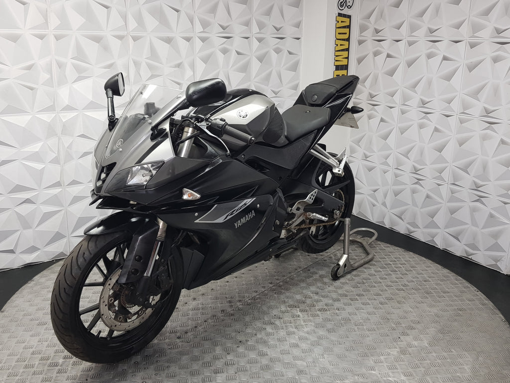 2016 YAMAHA YZF R125