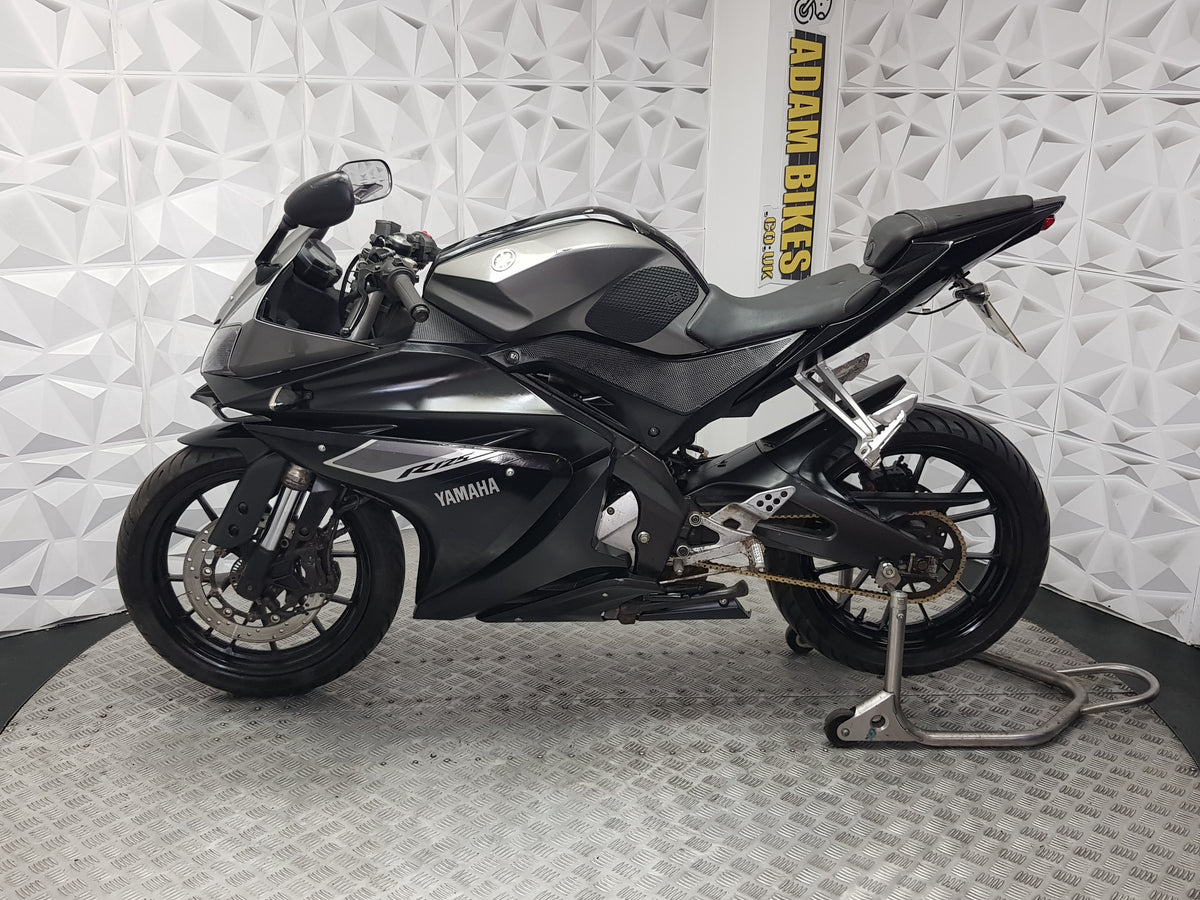2016 YAMAHA YZF R125