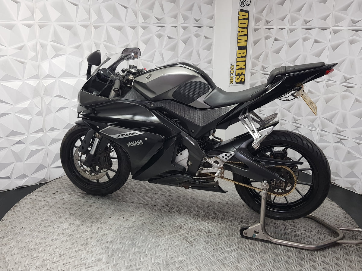 2016 YAMAHA YZF R125