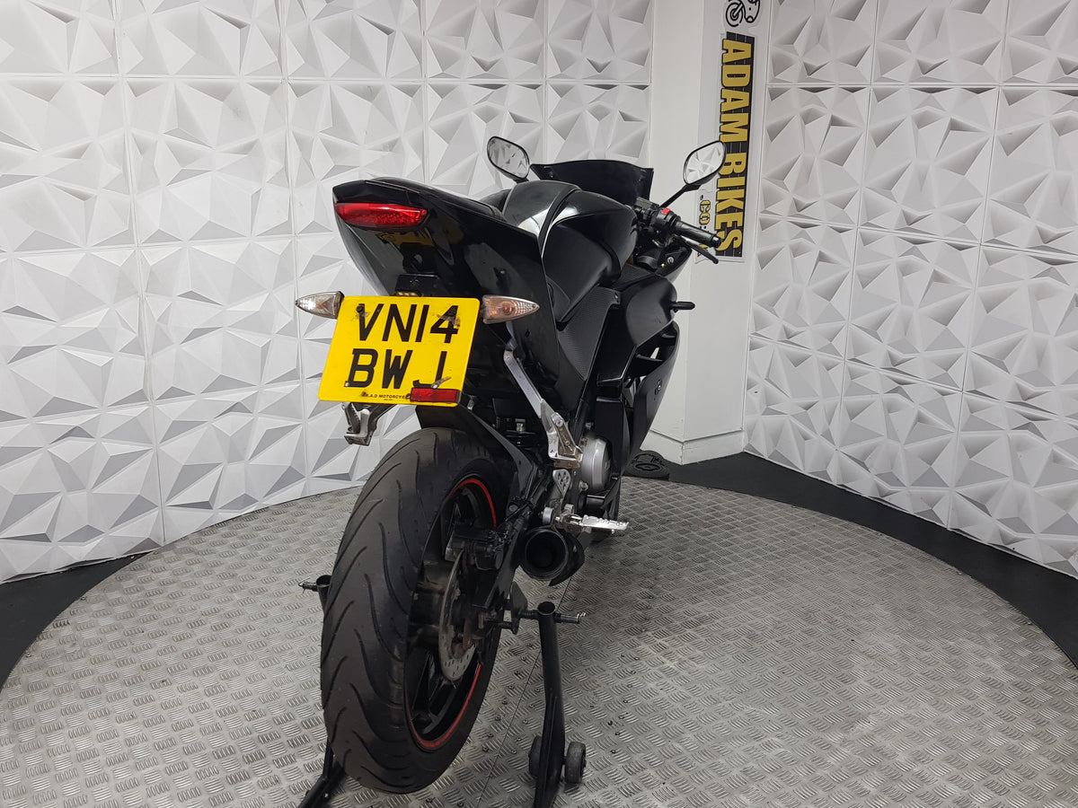 2014 YAMAHA YZF R125