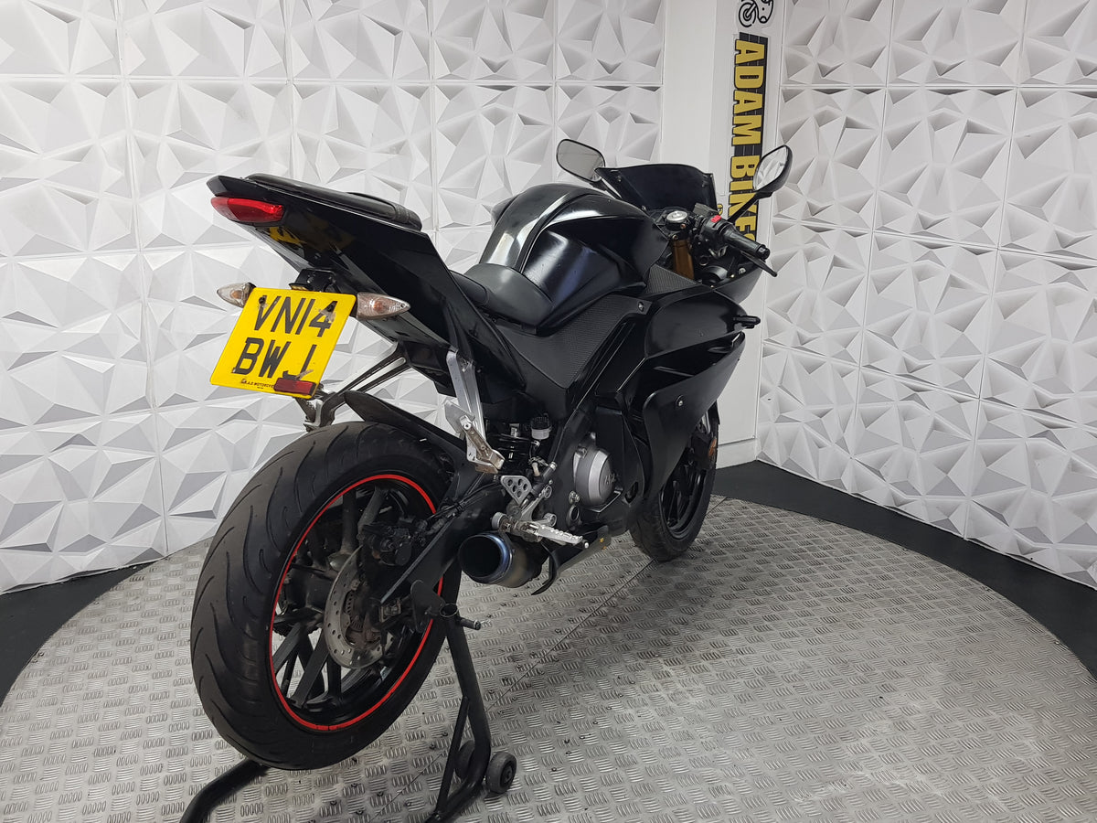 2014 YAMAHA YZF R125