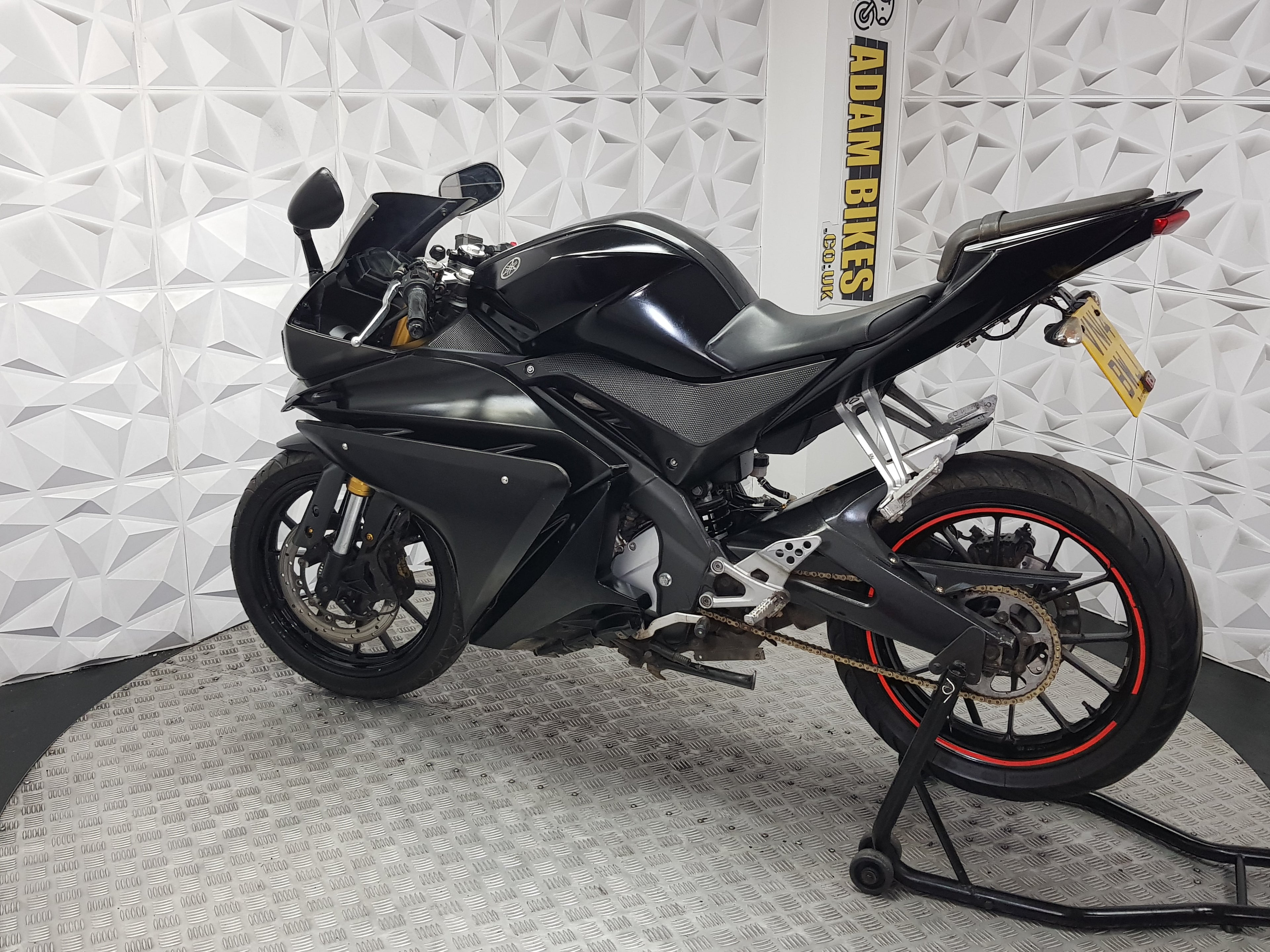 2014 YAMAHA YZF R125
