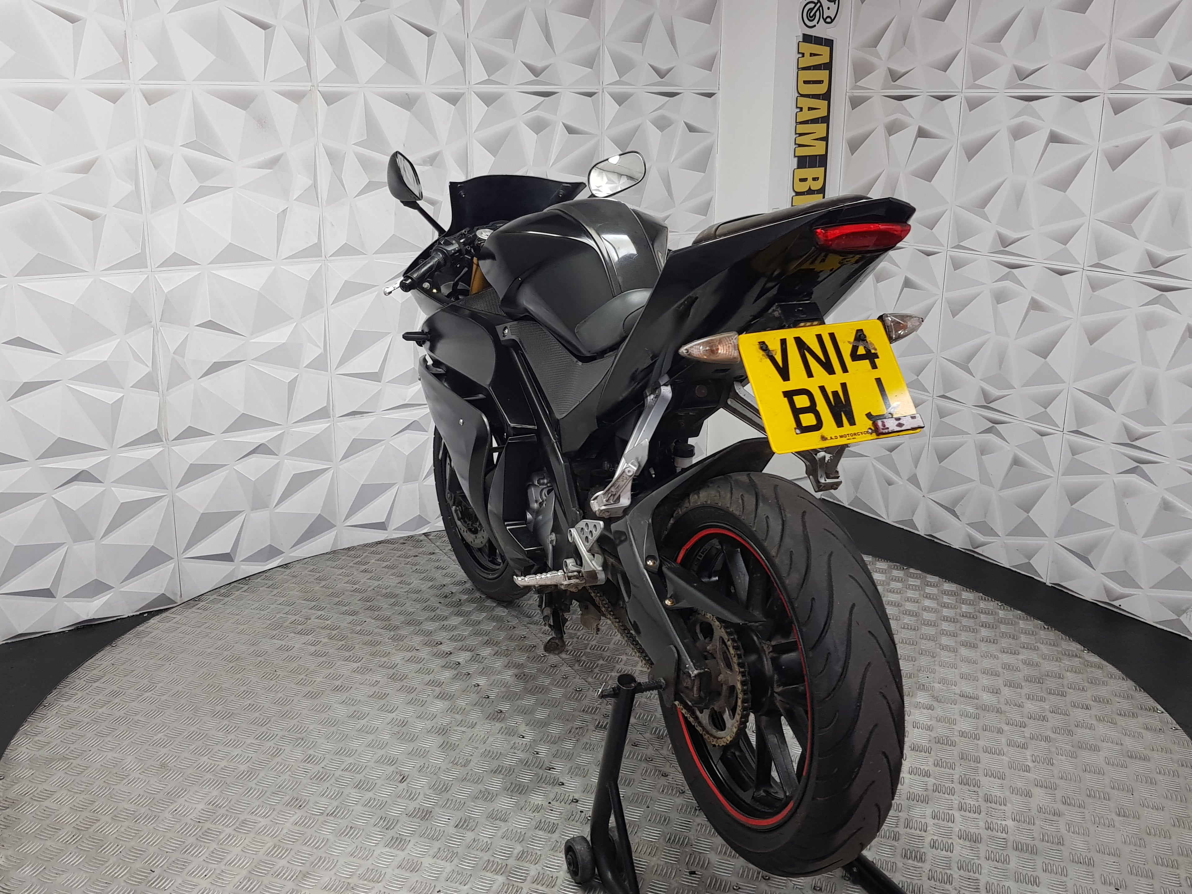 2014 YAMAHA YZF R125