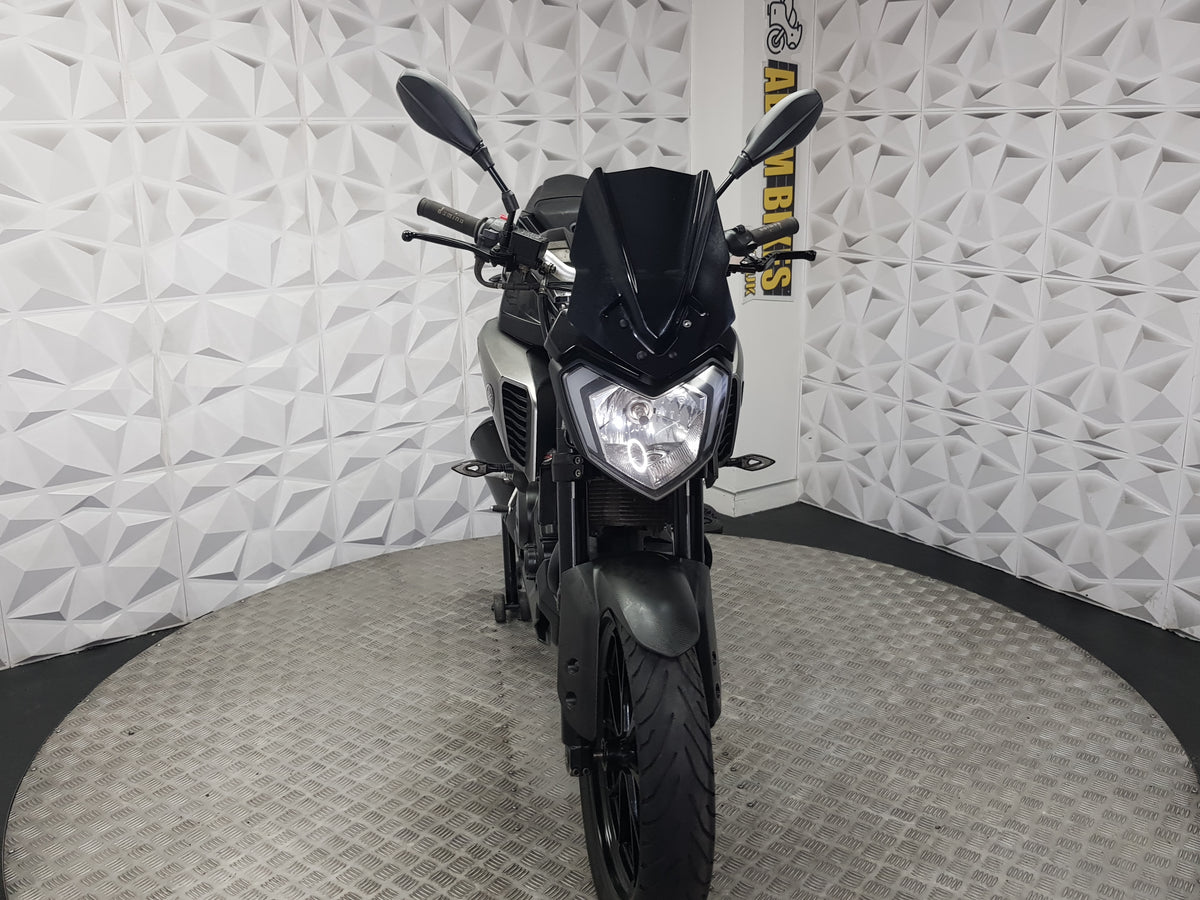 2015 Yamaha MT125