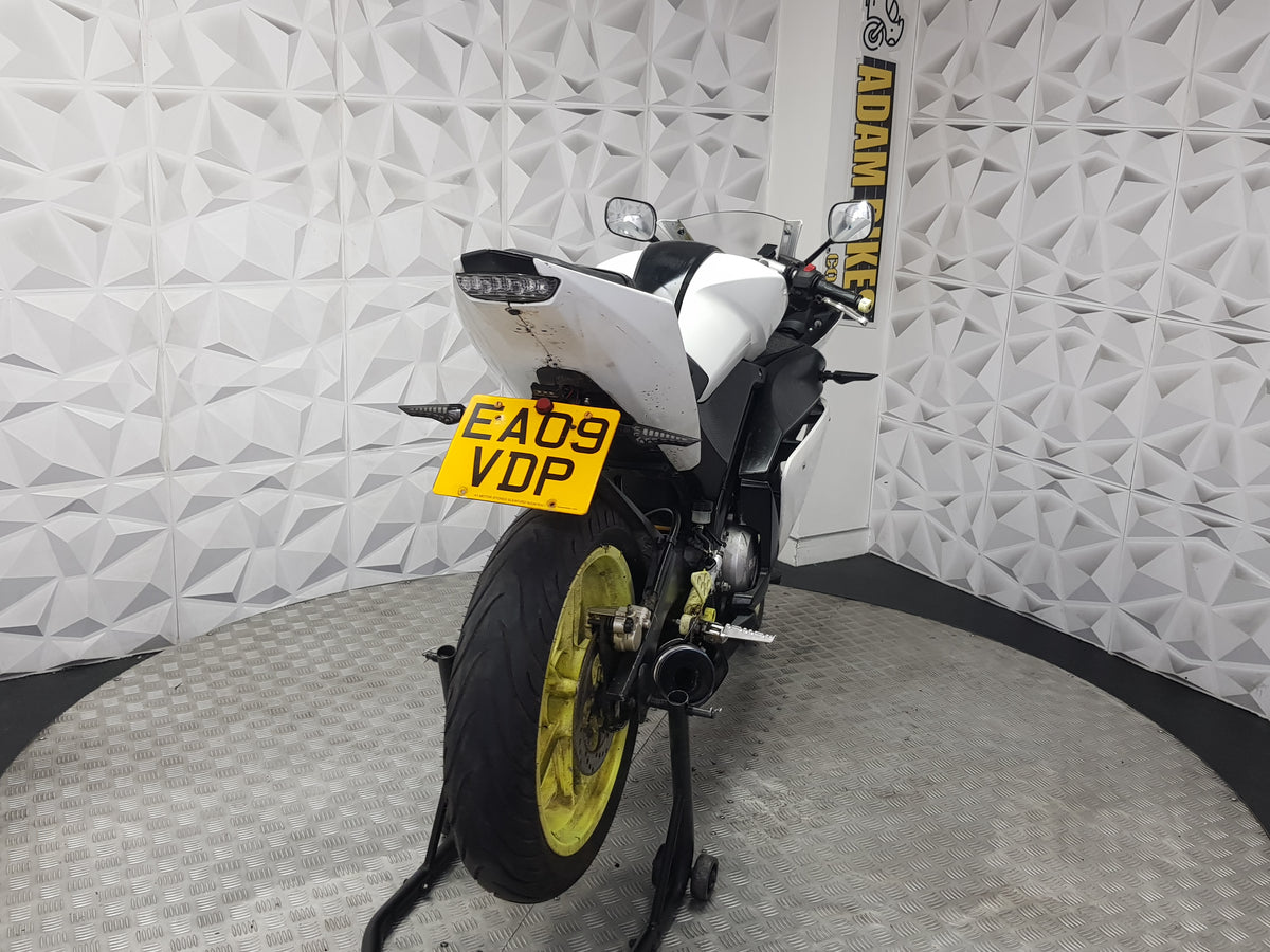 2009 YAMAHA YZF R125