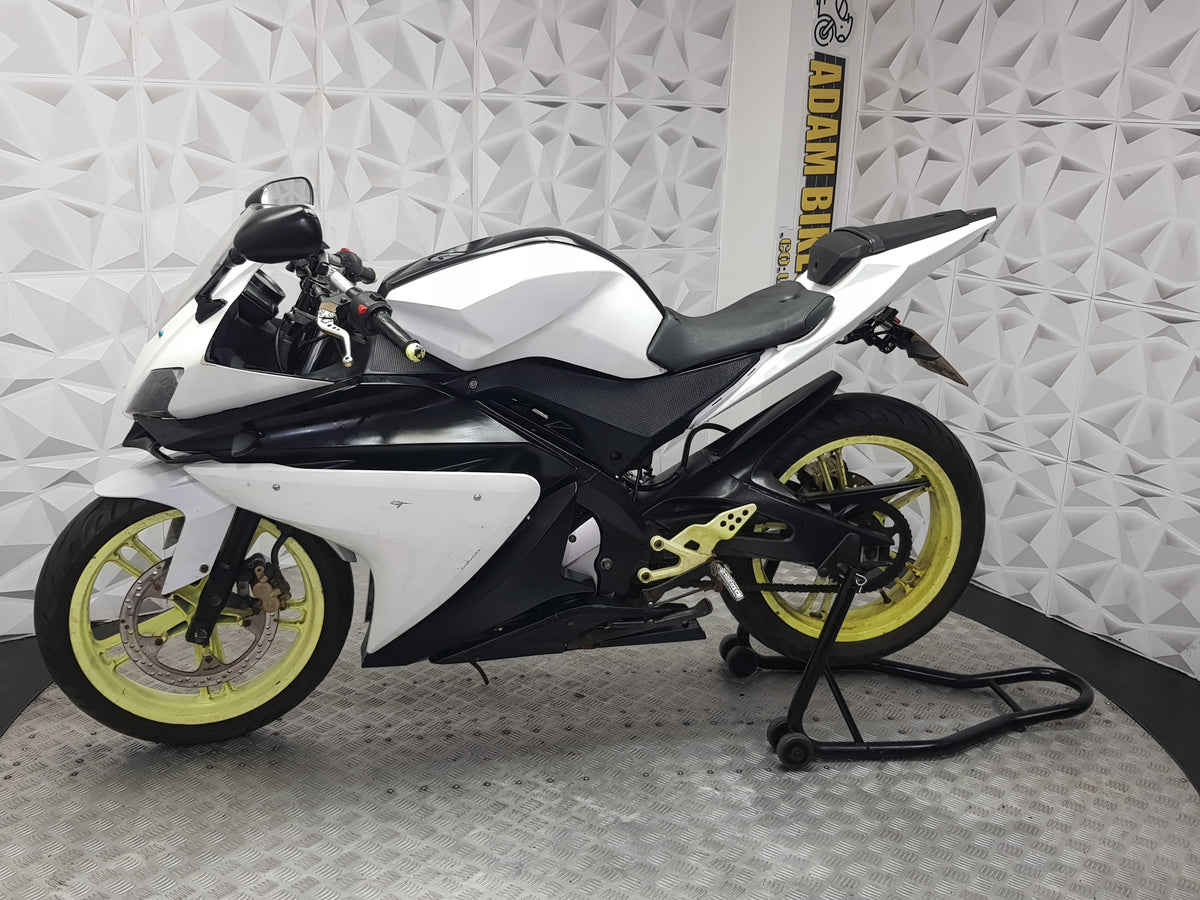 2009 YAMAHA YZF R125
