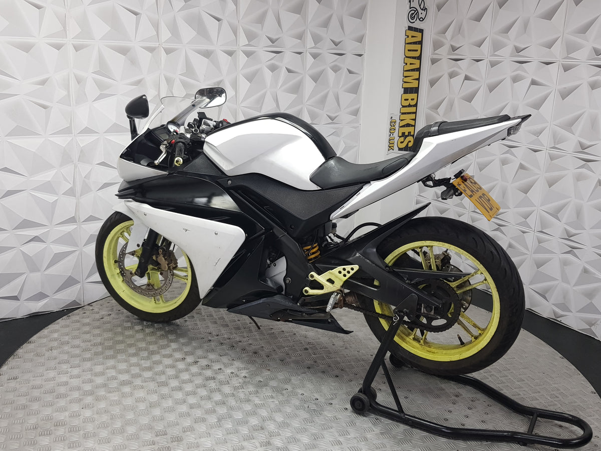 2009 YAMAHA YZF R125