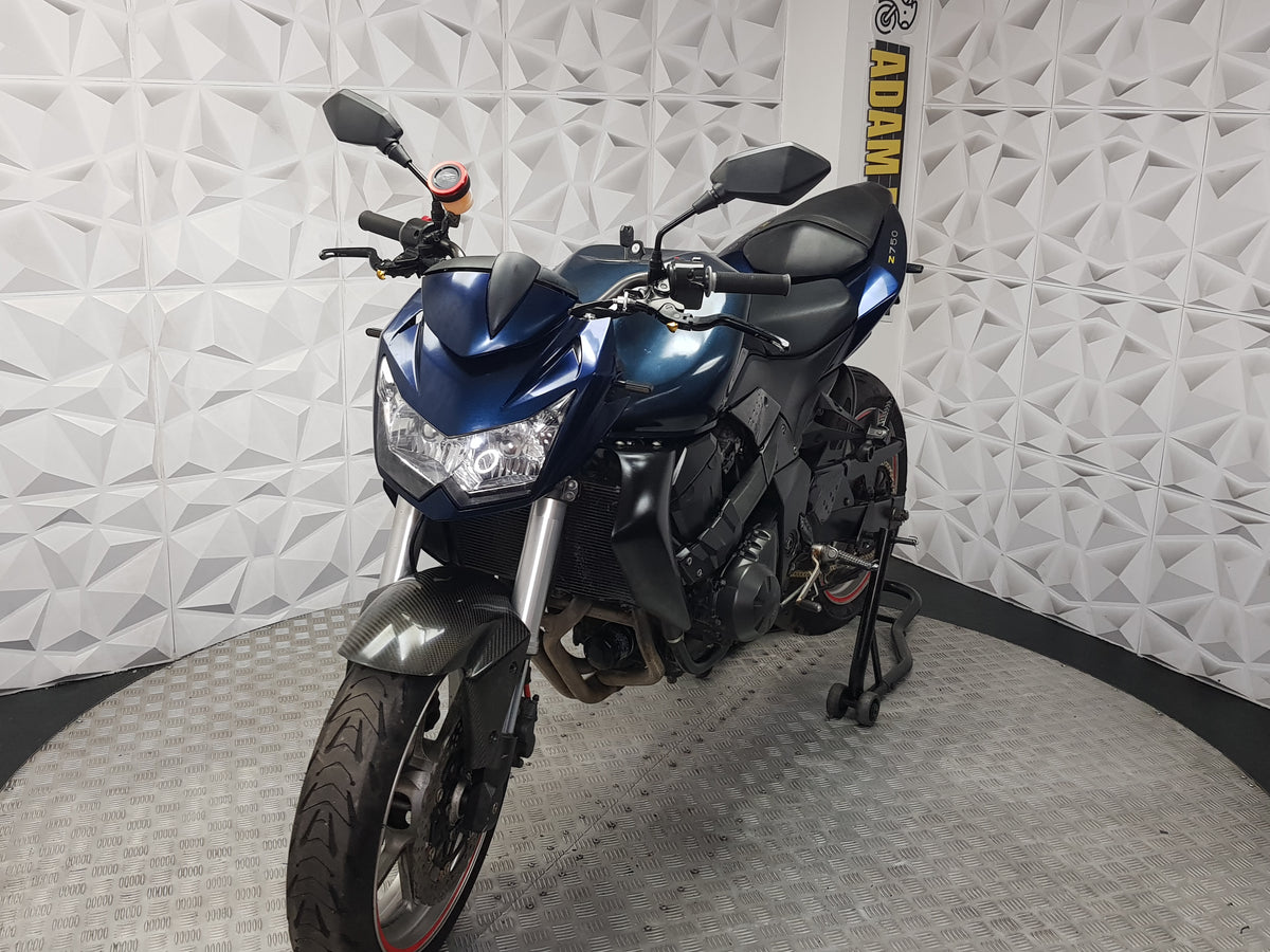 2009 Kawasaki ZR750