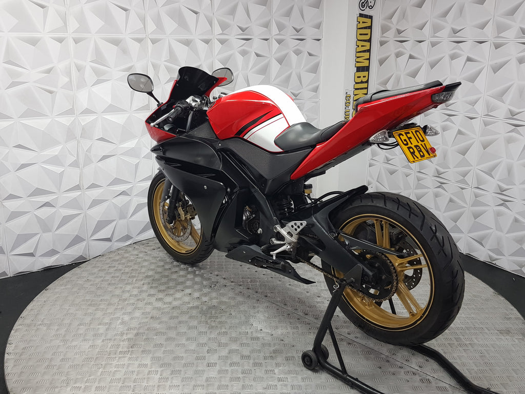 2010 YAMAHA R125