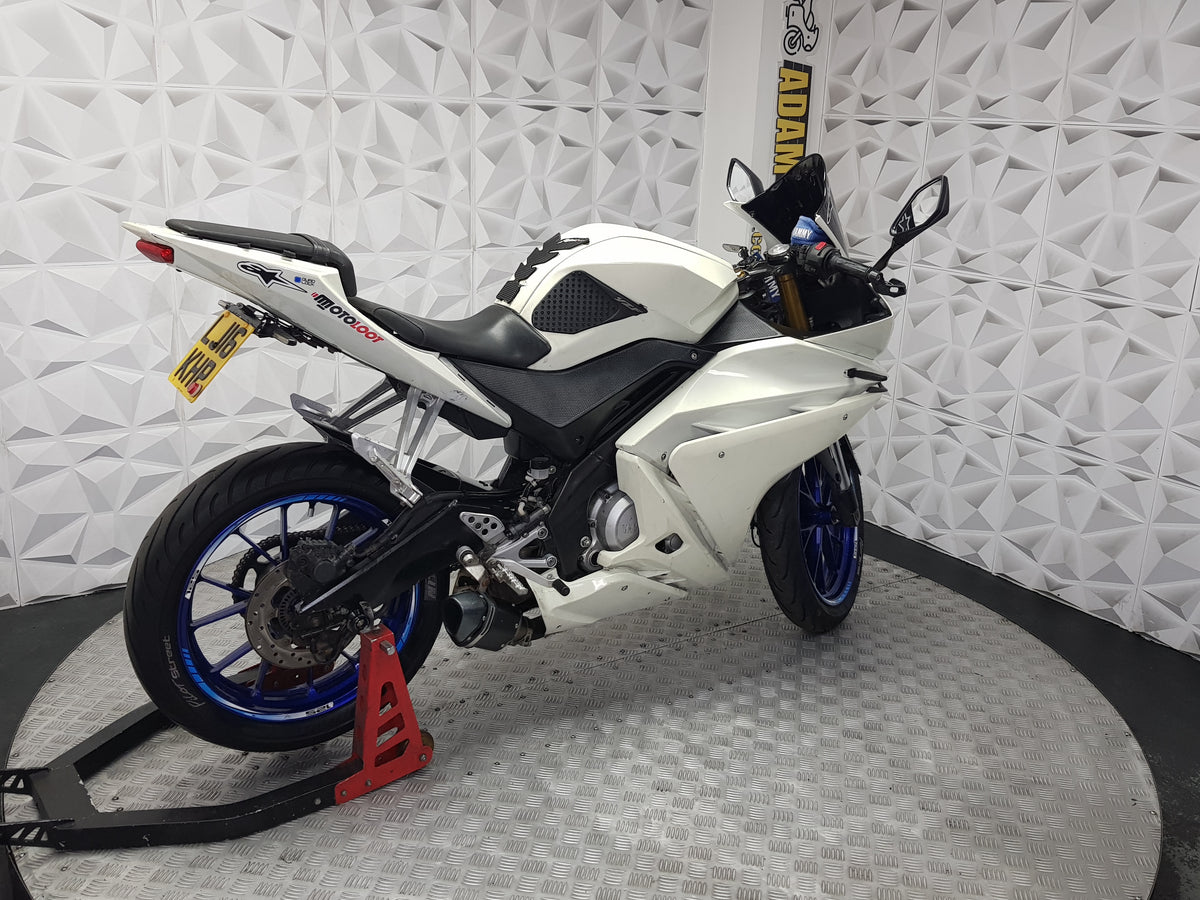 2016 YAMAHA R125 ABS