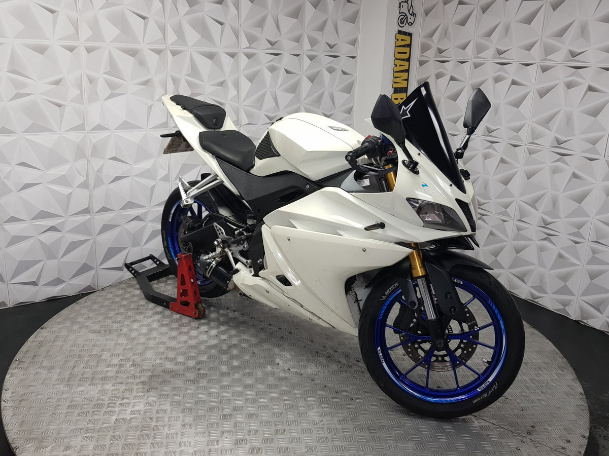2016 YAMAHA R125 ABS