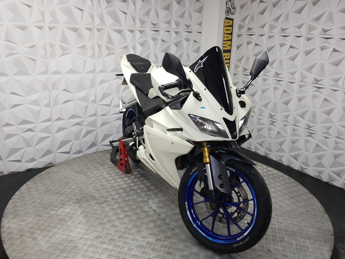 2016 YAMAHA R125 ABS