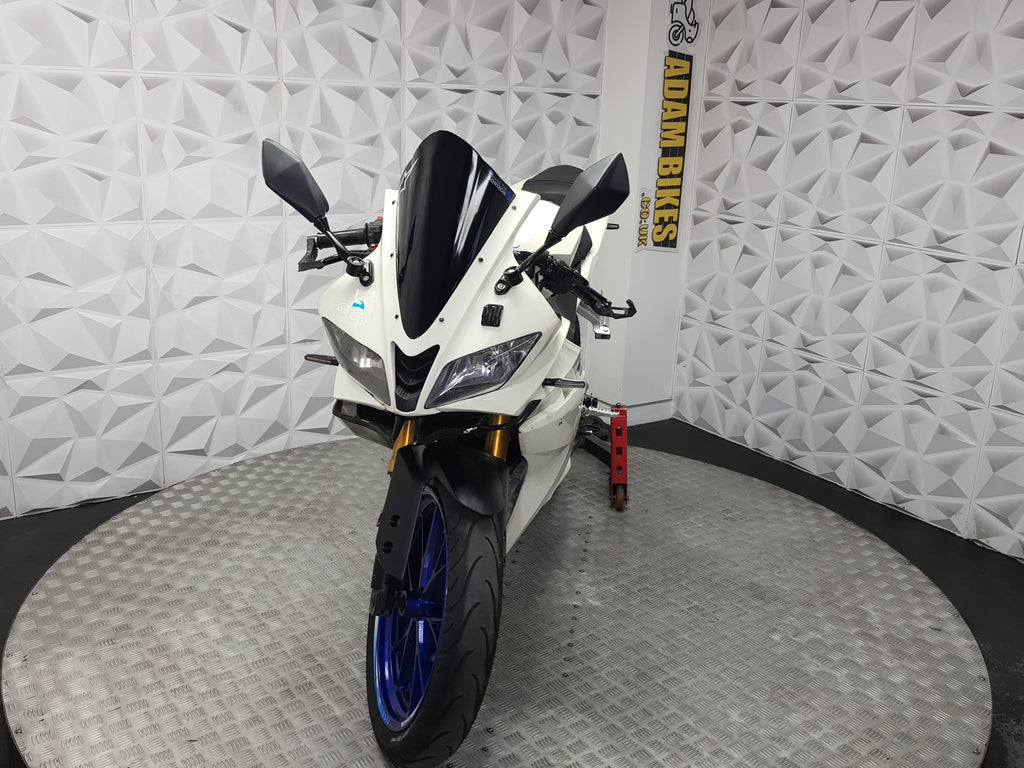 2016 YAMAHA R125 ABS