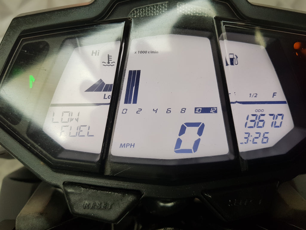 2015 YAMAHA MT125 ABS