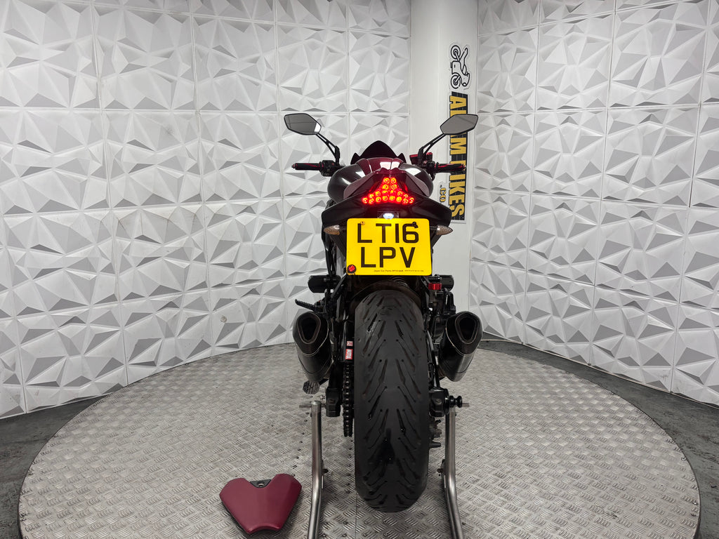 2016 Kawasaki ZR1000