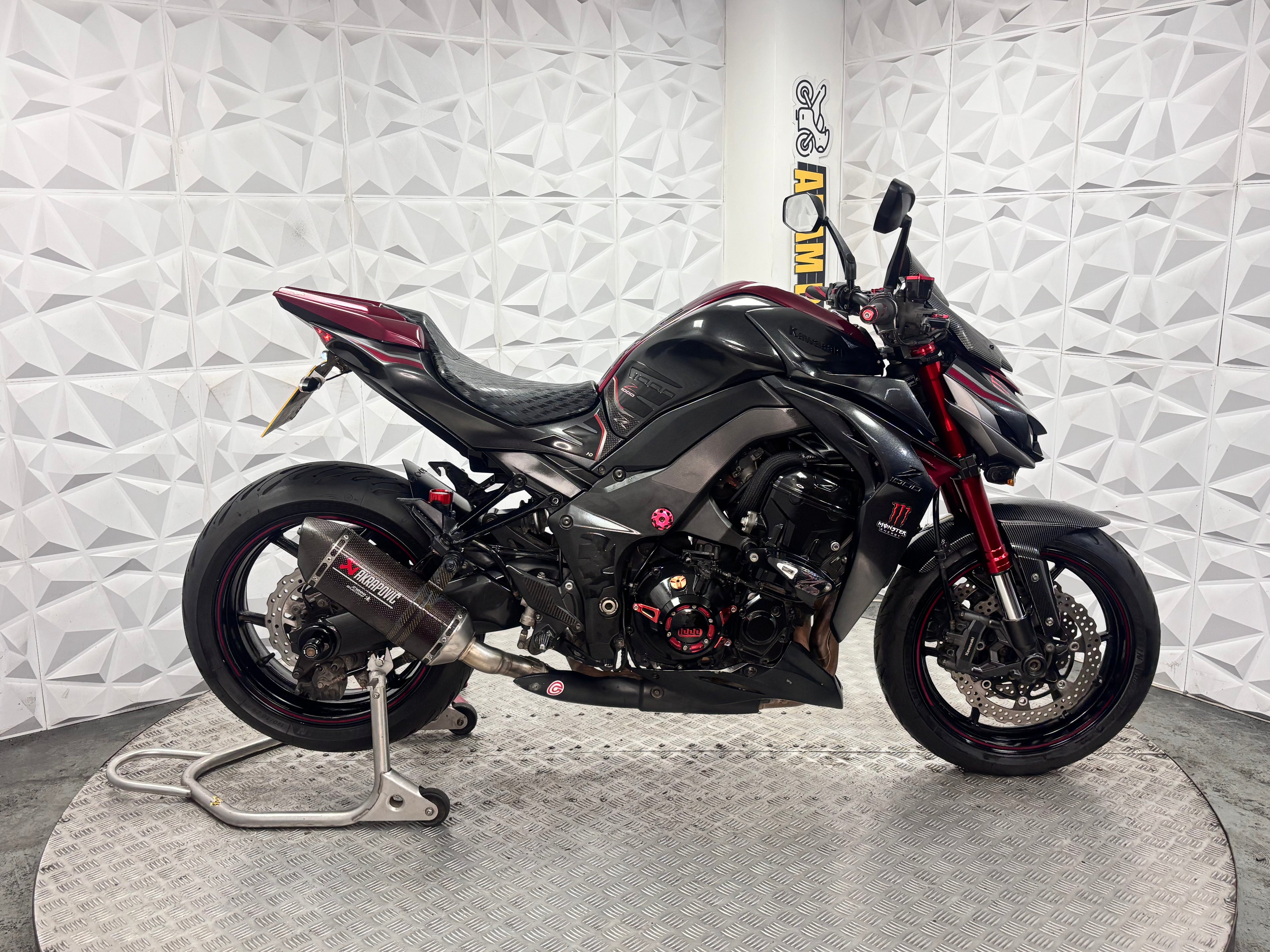 2016 Kawasaki ZR1000