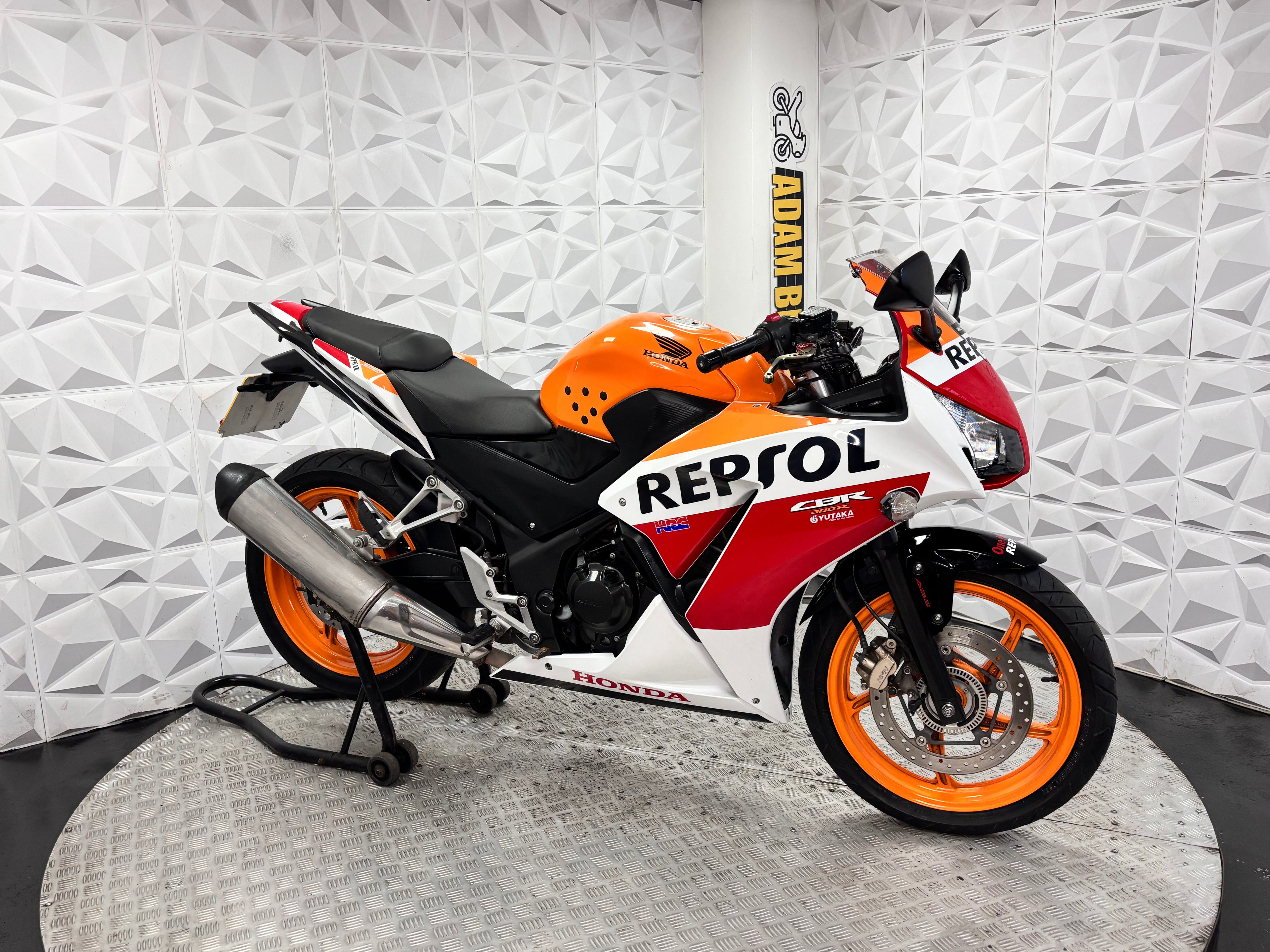 2017 Honda CBR300